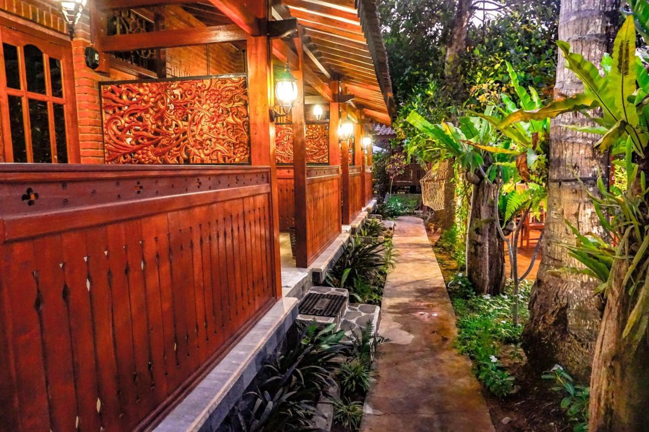 The Wisma Pulau Merah Pasanggaran Eksteriør bilde